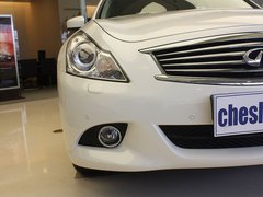 2010款 G37 3.7L 自动 Sedan