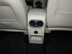 2010款 2.0TSI 自动 四驱旗舰版 5座