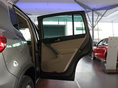 2010款 2.0TSI 自动 四驱旗舰版 5座