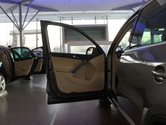 2010款 2.0TSI 自动 四驱旗舰版 5座