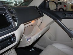 2010款 2.0TSI 自动 四驱旗舰版 5座