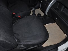 2010款 1.5L 手动 天窗版 5座
