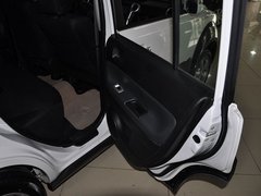 2010款 1.5L 手动 天窗版 5座