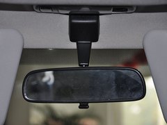 2010款 1.5L 手动 天窗版 5座