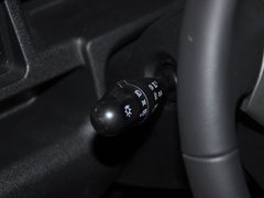 2010款 1.5L 手动 天窗版 5座