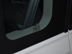 2010款 1.5L 手动 天窗版 5座