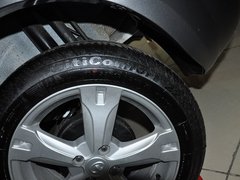 2010款 1.5L 手动 天窗版 5座
