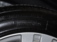 2010款 1.5L 手动 天窗版 5座