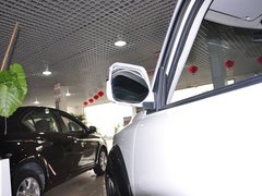 2010款 1.5L 手动 天窗版 5座