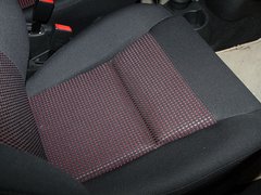 2010款 1.5L CVT 精英型 5座