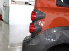 2010款 1.5L CVT 精英型 5座