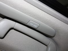 2010款 200G 2.0L AT Navi豪华导航版