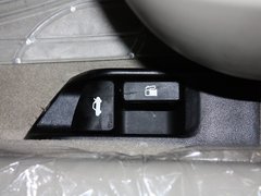 2010款 200G 2.0L AT Navi豪华导航版