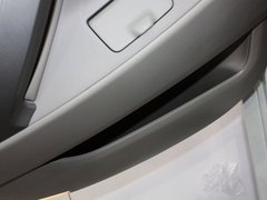 2010款 200G 2.0L AT Navi豪华导航版