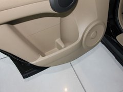 2010款 2.0L 自动 四驱经典版 5座