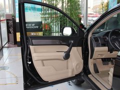 2010款 2.0L 自动 四驱经典版 5座