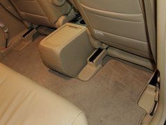 2010款 2.4L 自动 四驱豪华版 5座