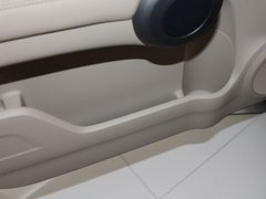 2010款 2.4L 自动 四驱豪华版 5座