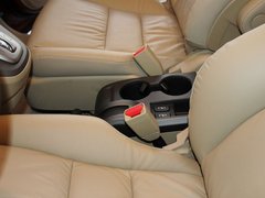 2010款 2.4L 自动 四驱豪华版 5座