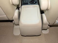 2010款 2.4L 自动 四驱豪华版 5座