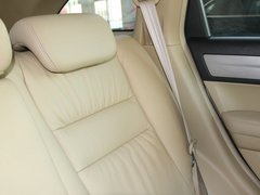 2010款 2.4L 自动 四驱豪华版 5座