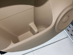 2010款 2.4L 自动 四驱豪华版 5座