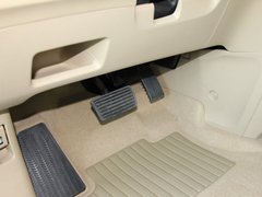 2010款 2.4L 自动 四驱豪华版 5座
