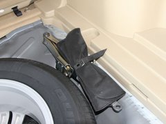 2010款 2.4L 自动 四驱豪华版 5座