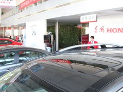 2010款 2.4L 自动 四驱豪华版 5座