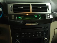 2010款 奔腾B70 2.0L MT 时尚型