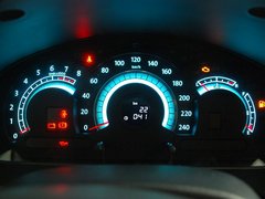 2010款 奔腾B70 2.0L MT 时尚型