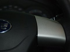 2010款 奔腾B70 2.0L MT 时尚型