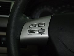 2010款 奔腾B70 2.0L MT 时尚型