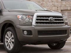 2010款 5.7L 自动 白金版 7座