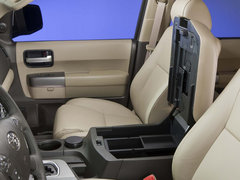2010款 5.7L 自动 白金版 7座