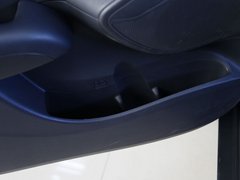 2010款 2.0L 自动 4WD尊贵版 GLS 5座