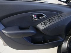 2010款 2.0L 自动 4WD尊贵版 GLS 5座