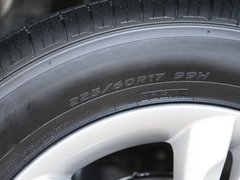 2010款 2.0L 自动 4WD尊贵版 GLS 5座