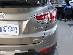 2010款 2.0L 自动 4WD尊贵版 GLS 5座
