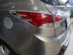2010款 2.0L 自动 4WD尊贵版 GLS 5座