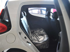 2010款 1.0L 手动 舒适型