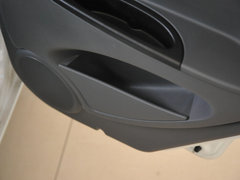 2010款 1.0L 手动 舒适型
