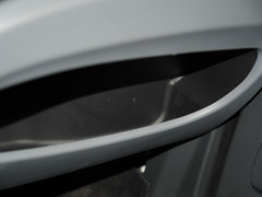 2010款 1.0L 手动 舒适型