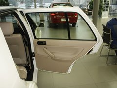 2010款 1.6L 手动 前卫型