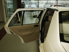 2010款 1.6L 手动 前卫型