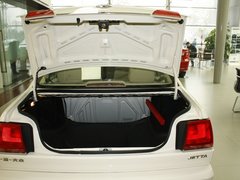 2010款 1.6L 手动 前卫型
