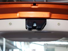 2010款 1.5L 手动 两厢进取型
