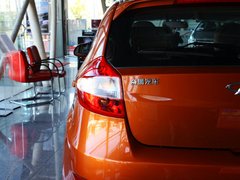 2010款 1.5L 手动 两厢进取型