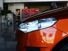 2010款 1.5L 手动 两厢进取型