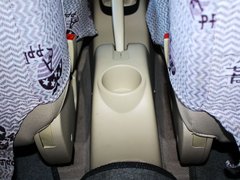 2010款 1.5L 手动 两厢进取型